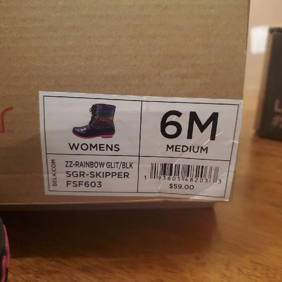 Duck Boots - Picture 2 of 4